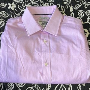 (193)New Mens long sleeve casual shirt by Jos A Bank. Size 15-32. pink material.